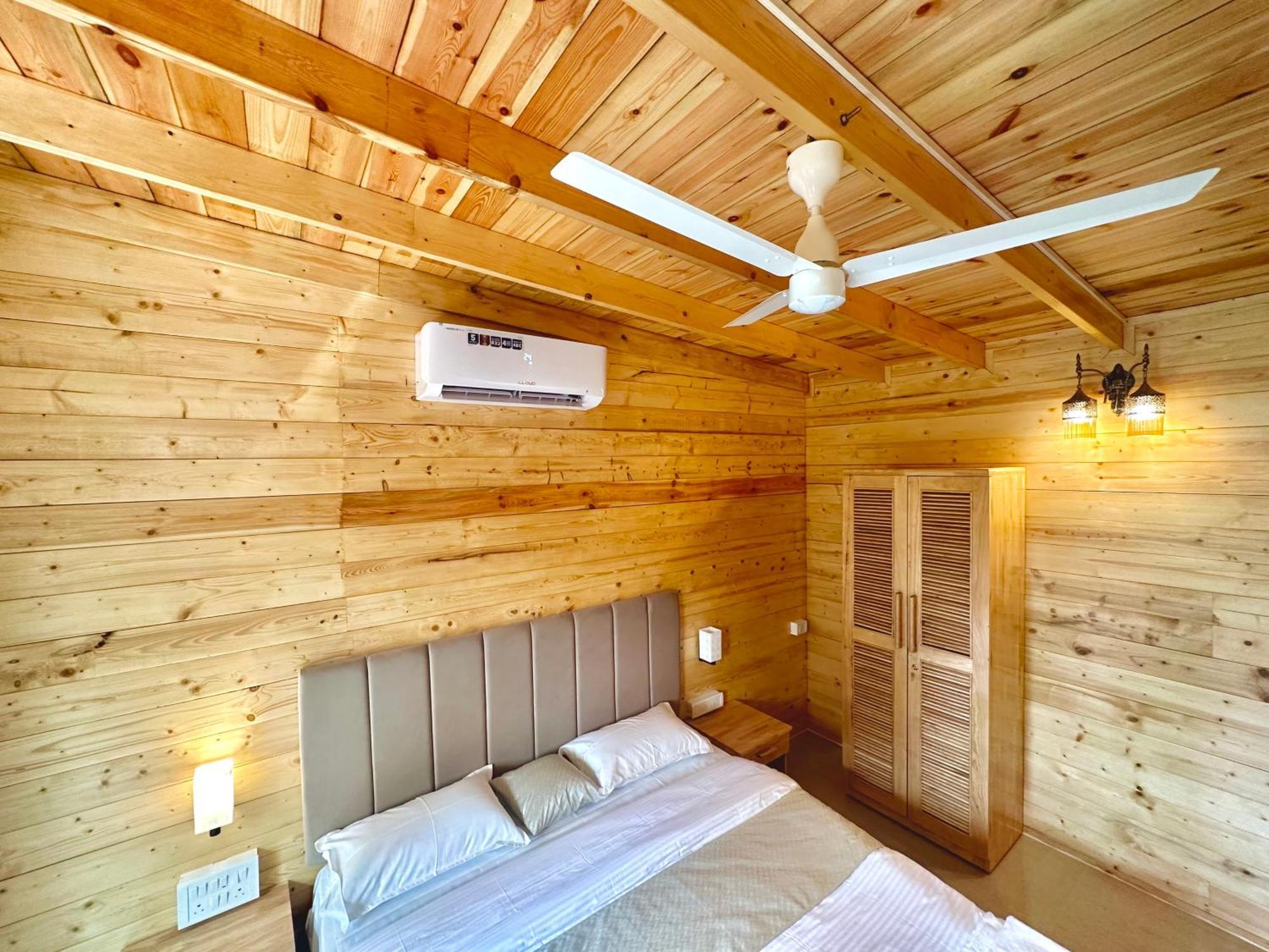 The Nine Beach Resort Patnem Beach Exterior photo